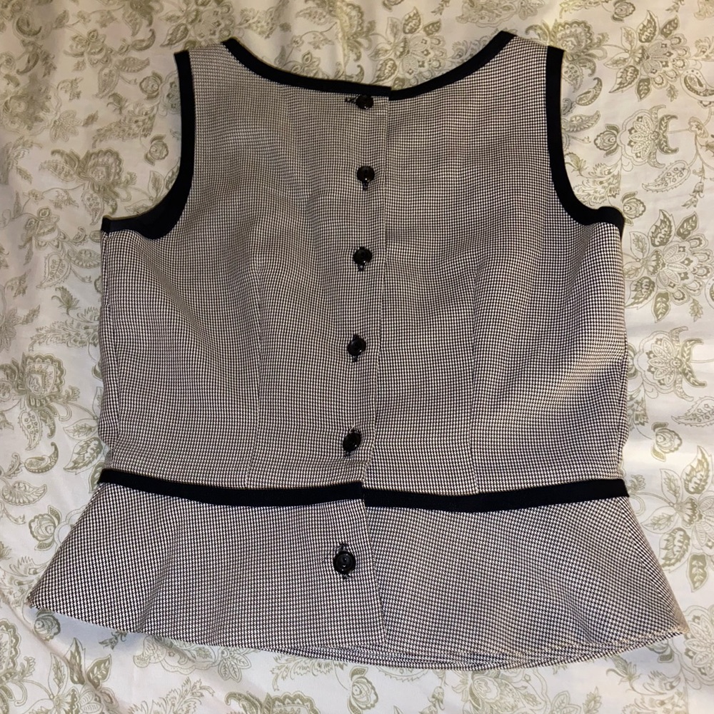 Black and White, Ultra Dress Collection, petite button down shirt, size 6